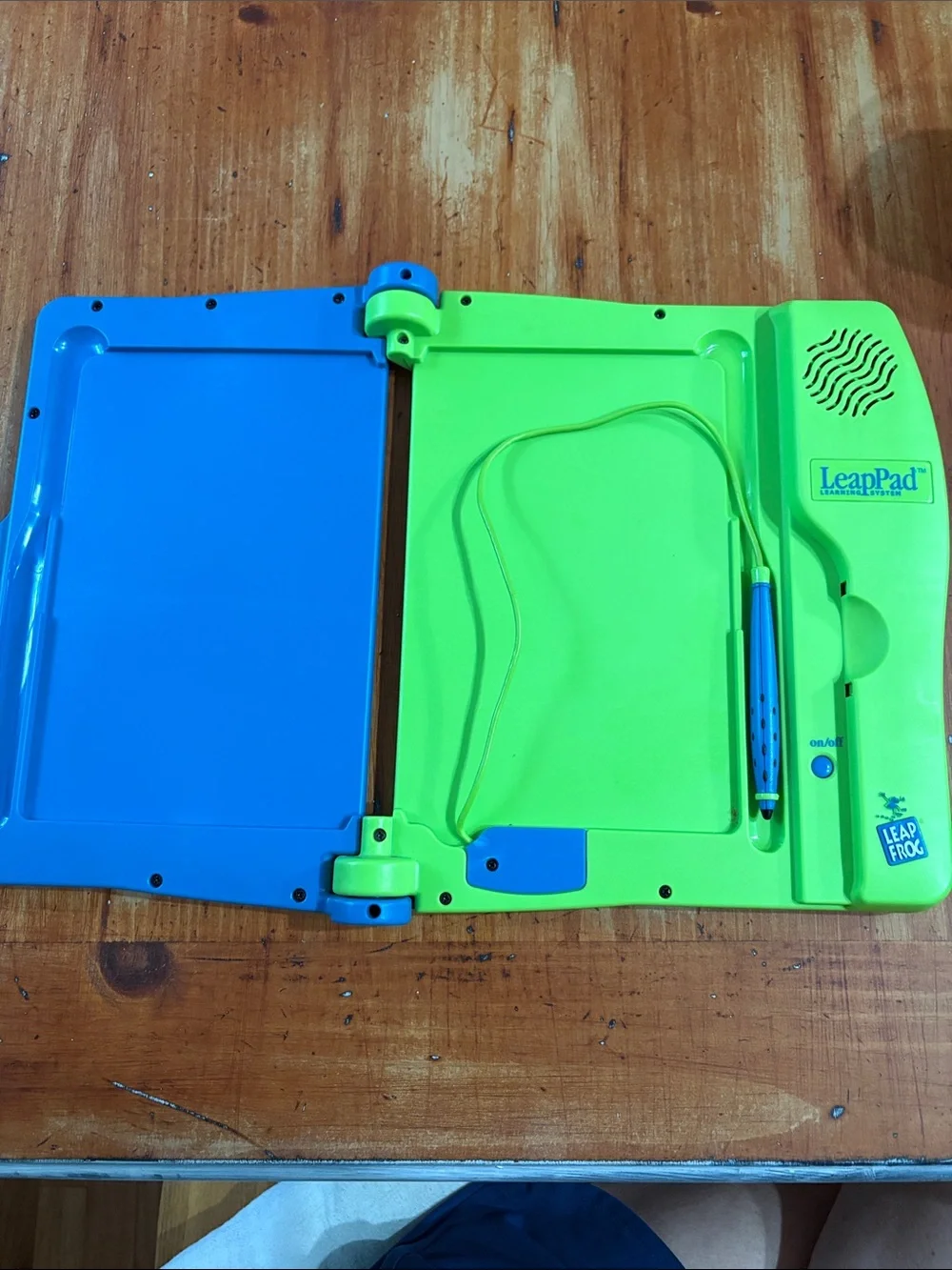 LeapFrog LeapPad Kids Tablet Cover in Blue and Green